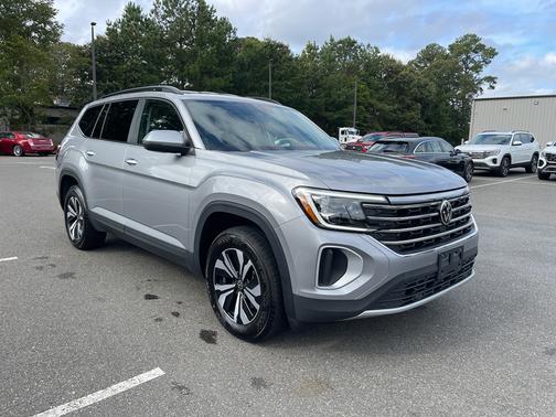 2025 Volkswagen Atlas 2.0T SE