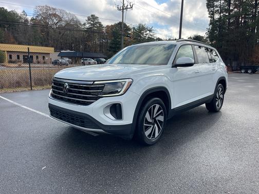 2024 Volkswagen Atlas 2.0T SE w/ Technology