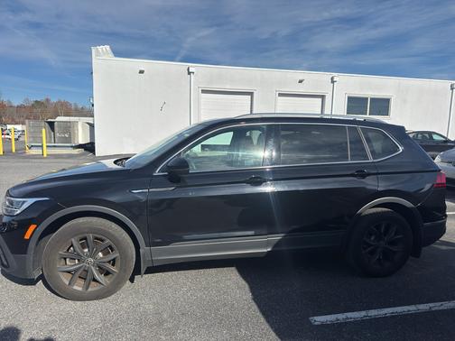 2024 Volkswagen Tiguan 2.0T SE