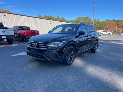 2024 Volkswagen Tiguan 2.0T SE