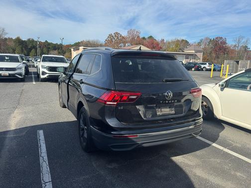 2024 Volkswagen Tiguan 2.0T SE