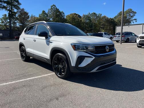 2024 Volkswagen Taos 1.5T SE