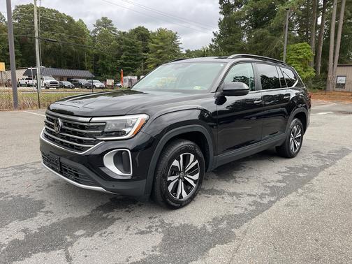 2024 Volkswagen Atlas 2.0T SE