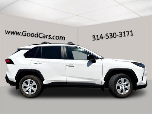 2020 Toyota RAV4 LE