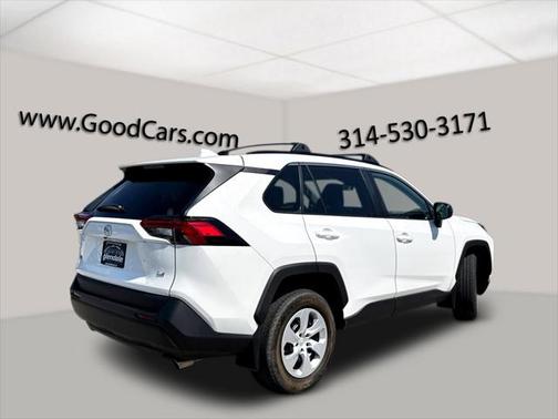 2020 Toyota RAV4 LE