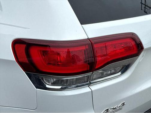 2022 Jeep Grand Cherokee Laredo