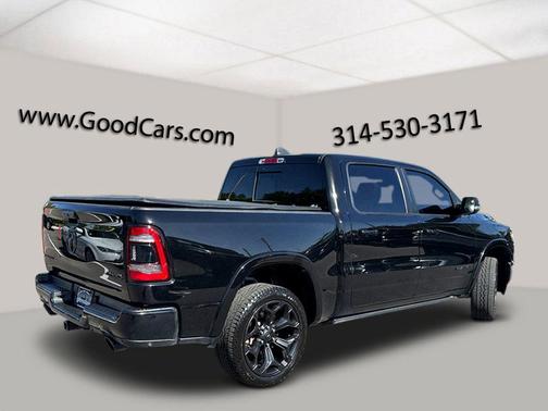 Diamond Black Crystal Pearlcoat 2021 RAM 1500 Limited