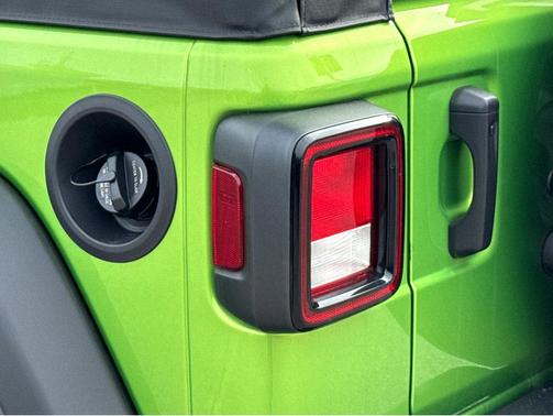 Mojito Clearcoat 2026 Jeep Wrangler Sport S