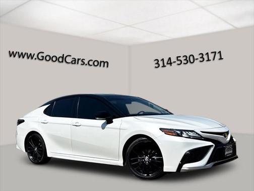 2024 Toyota Camry Hybrid SE