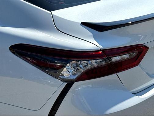 2024 Toyota Camry Hybrid SE