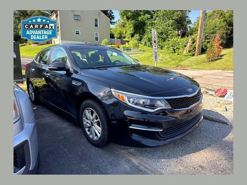 Ebony Black 2016 Kia Optima LX