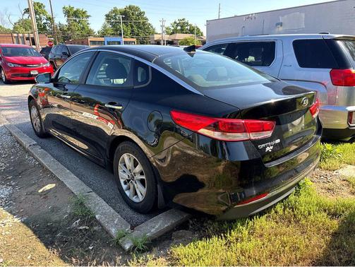 Ebony Black 2016 Kia Optima LX
