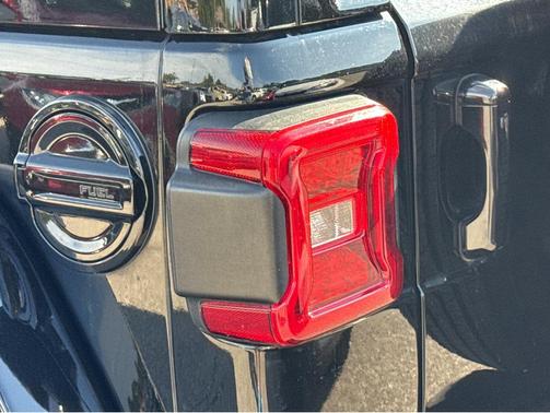 2023 Jeep Wrangler 4-Door High Altitude 4x4