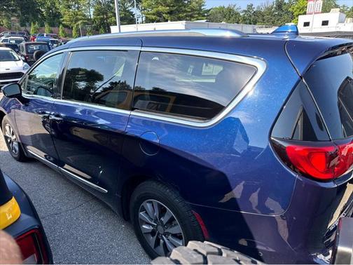 2019 Chrysler Pacifica Touring-L Plus