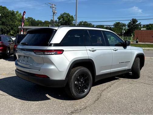 2025 Jeep Grand Cherokee Altitude