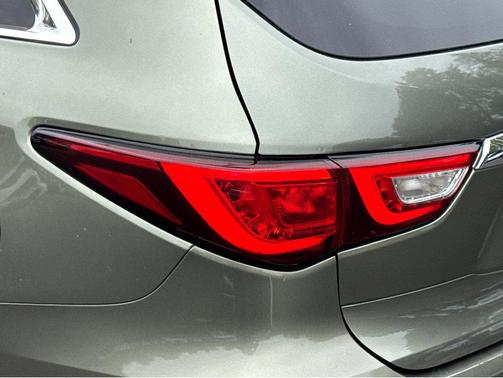 2016 INFINITI QX60 Base