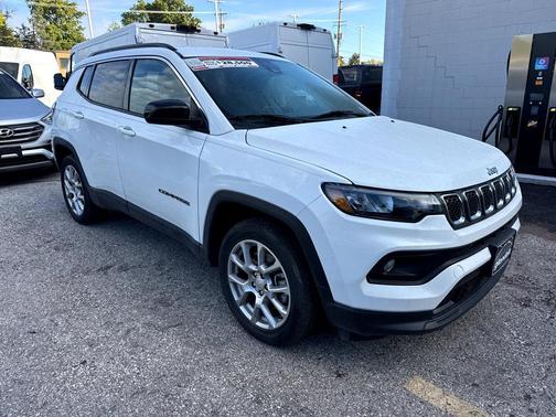 2024 Jeep Compass Latitude Lux