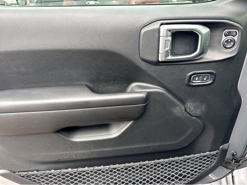 Billet Silver Metallic Clearcoat 2018 Jeep Wrangler Unlimited Rubicon