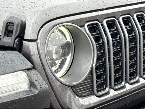 2026 Jeep Gladiator Mojave 4x4