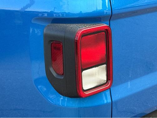 2025 Jeep Gladiator High Tide