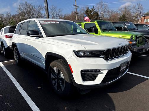 2022 Jeep Grand Cherokee 4xe Base