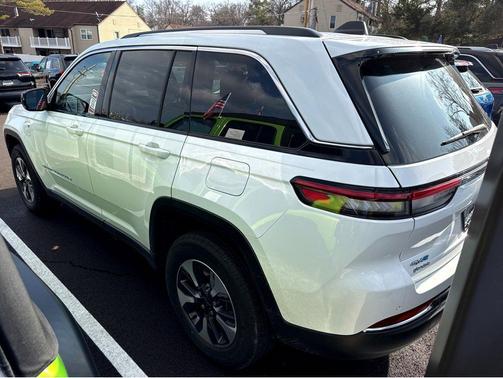 2022 Jeep Grand Cherokee 4xe Base