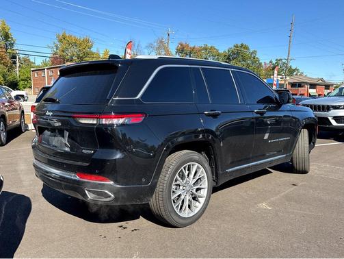 2022 Jeep Grand Cherokee 4xe Summit