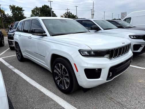 2022 Jeep Grand Cherokee Overland