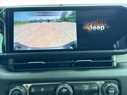 2025 Jeep Gladiator Sport S