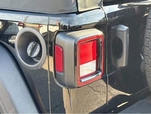 2021 Jeep Wrangler Unlimited Islander 4x4