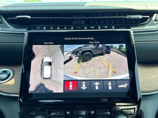 2023 Jeep Grand Cherokee 4xe Summit