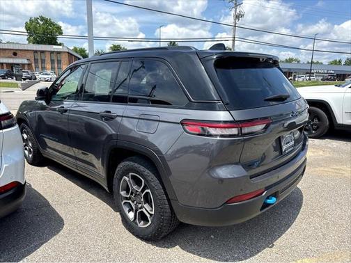 2022 Jeep Grand Cherokee 4xe Trailhawk
