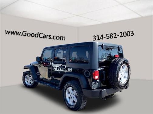 Photo 4 of 21 of 2016 Jeep Wrangler Unlimited Sport