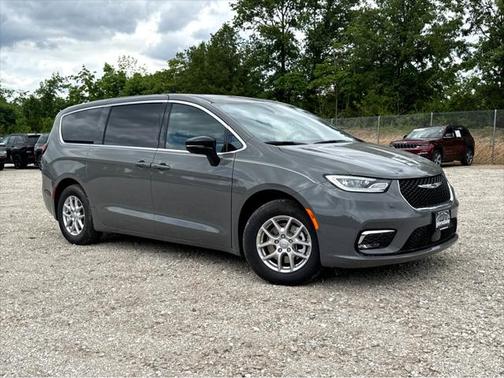 2025 Chrysler Pacifica L