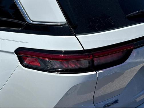 2022 Jeep Grand Cherokee 4xe Base