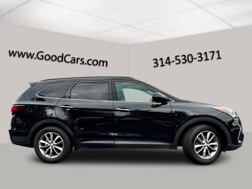 2017 Hyundai SANTA FE SE
