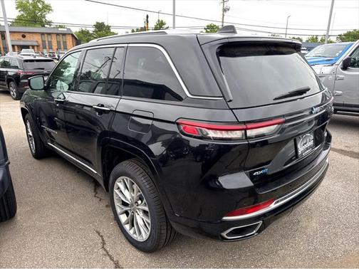 2022 Jeep Grand Cherokee 4xe Summit