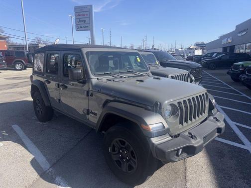 2022 Jeep Wrangler Unlimited Sport