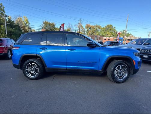 2022 Jeep Grand Cherokee 4xe Trailhawk