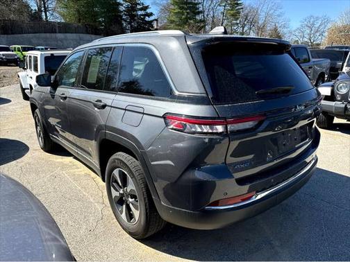 2022 Jeep Grand Cherokee 4xe Base