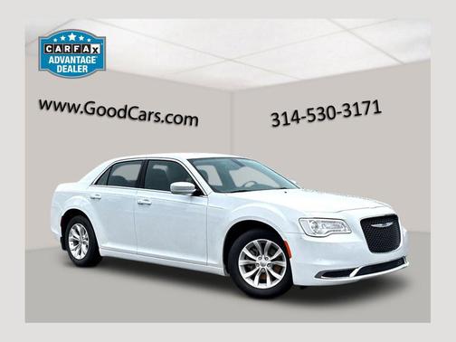 Bright White Clearcoat 2023 Chrysler 300 Touring