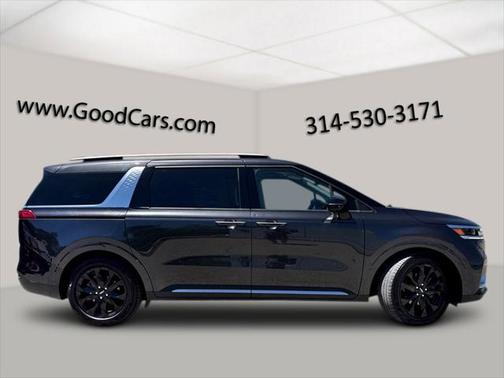2022 Kia Carnival SX