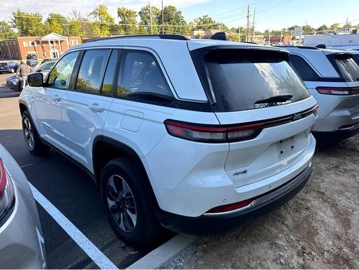 2022 Jeep Grand Cherokee 4xe Base