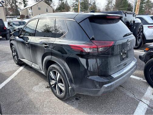 2024 Nissan Rogue SL