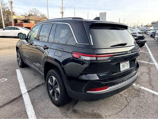 2022 Jeep Grand Cherokee 4xe Base