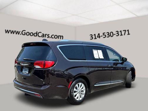 Dark Cordovan Pearlcoat 2018 Chrysler Pacifica Touring-L Plus