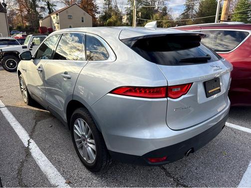 2017 Jaguar F-PACE 35t Prestige