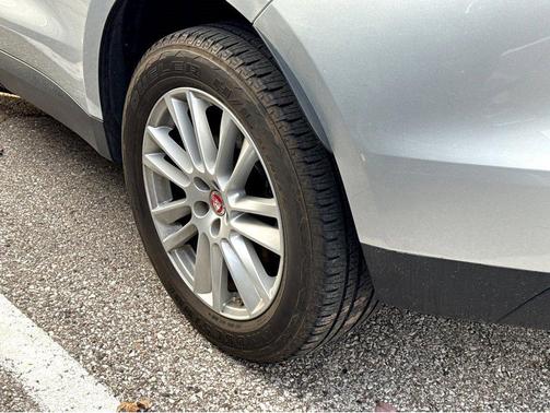 2017 Jaguar F-PACE 35t Prestige