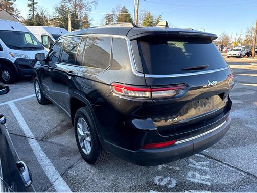 2023 Jeep Grand Cherokee L Laredo