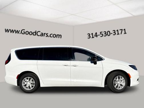 2026 Chrysler Voyager LX